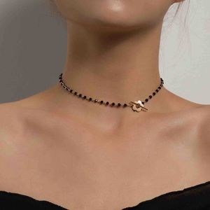 NEW Women’s Gold Flower Blossom Pendant Black Crystal Beaded Necklace Choker